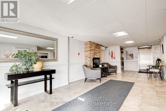 Photo du bâtiment - 64-464 Benton St
