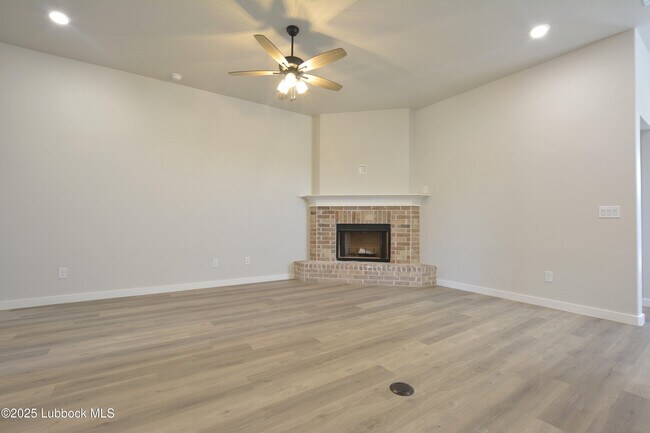 Foto del edificio - 10502 Abbeville Ave