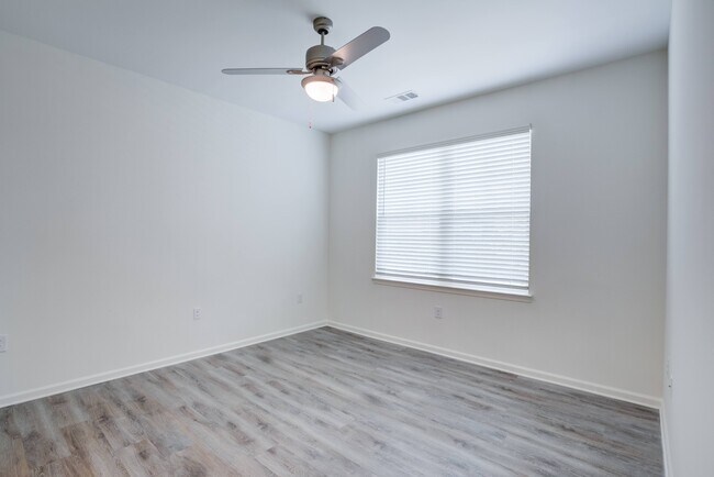 Foto del edificio - Capstone at Banks Crossing