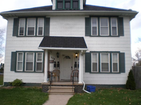 Primary Photo - 256 1/2 Cass Ave