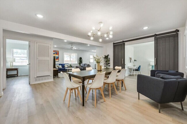 Foto del edificio - 7920 Limerick Ln