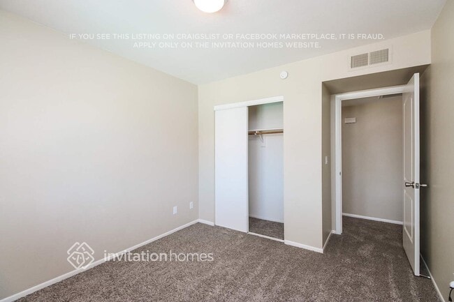 Building Photo - 11616 N 66th Dr