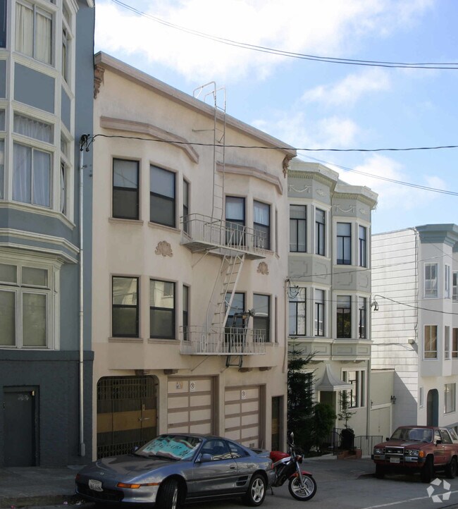 Building Photo - 1465 Washington St
