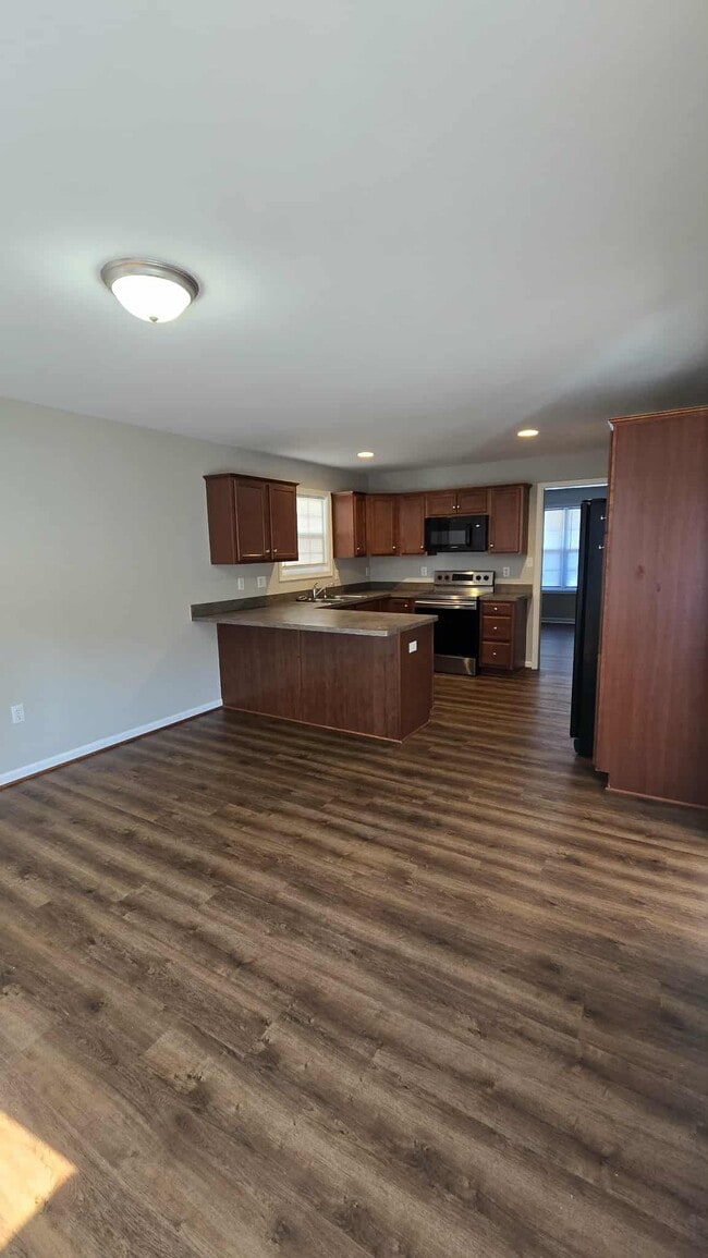 Building Photo - 511 National Ave