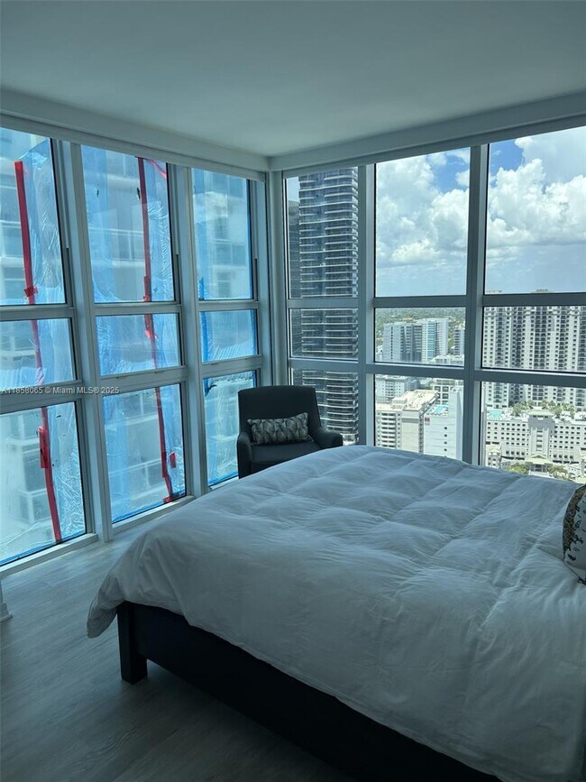 Foto del edificio - 950 Brickell Bay Dr