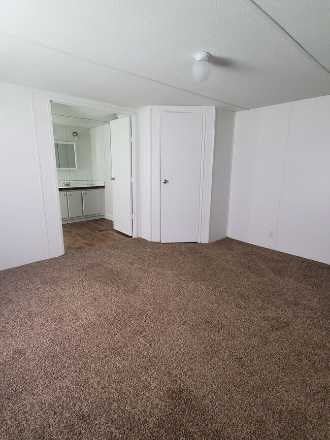 Foto del edificio - Ready to move in!