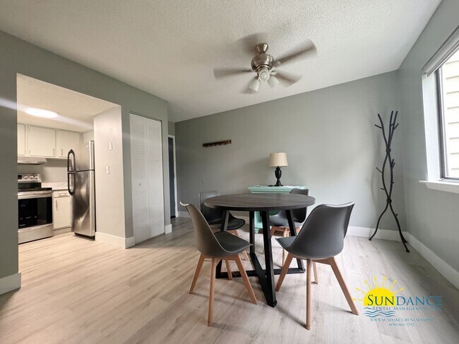 Foto del edificio - Waterfront 2 Bedroom Condo in Fountainhead!