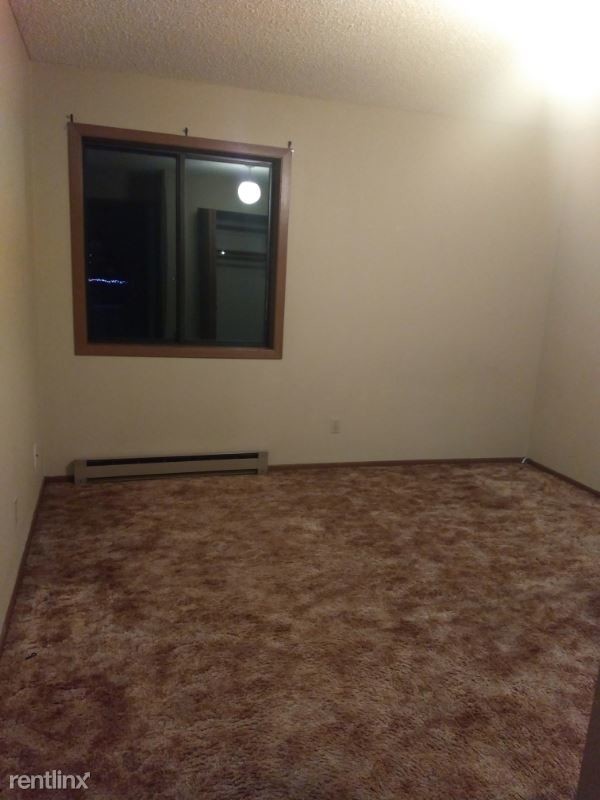 Building Photo - 1 br, 1 bath Apartment - 140 S 8TH S Apt #9