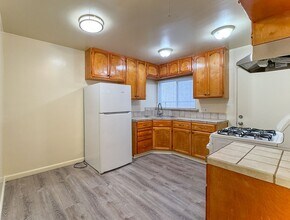 Building Photo - 4253 1/2 S Centinela Ave