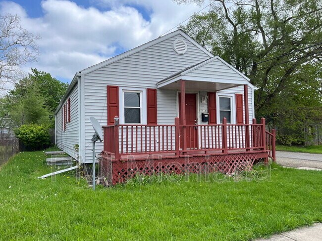 Building Photo - 606 Meridian St