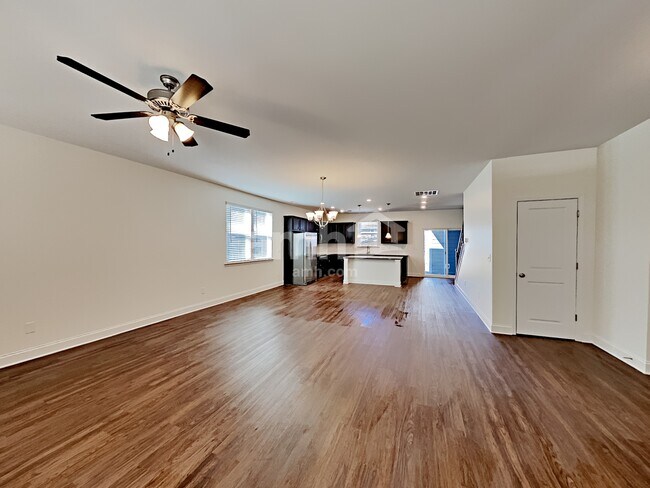 Foto del edificio - 205 Stowe Rd