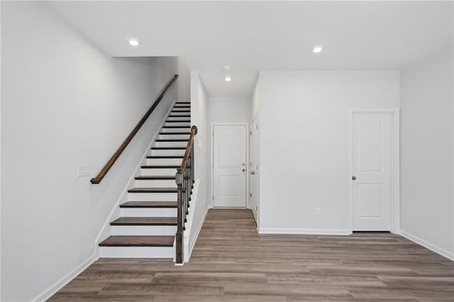 Building Photo - 1422 Creekside Cir NW