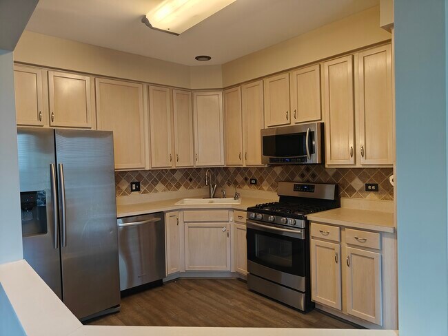 Foto del edificio - 1047 Chadwick Dr