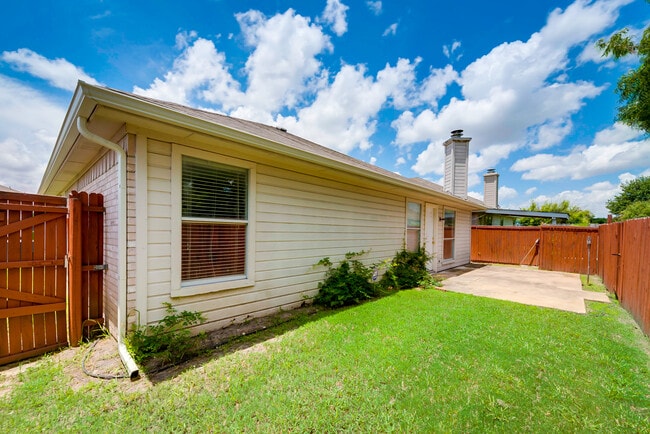 Foto del edificio - 4838 Orchard Ridge Dr