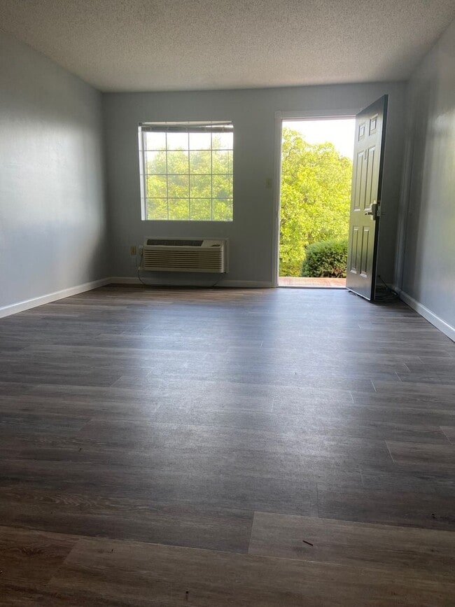 Foto del edificio - Studio Apartment in Hollister