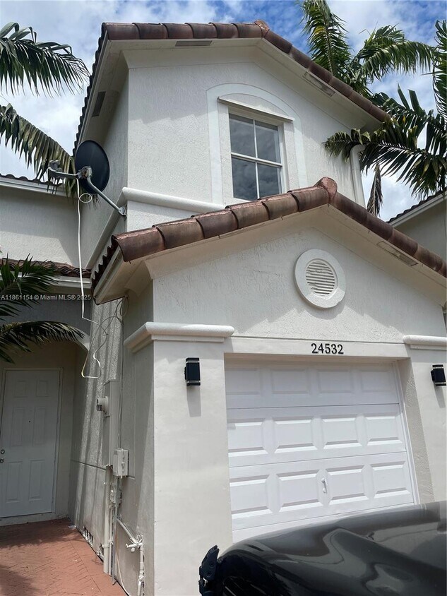 Foto principal - 24532 SW 110th Ave
