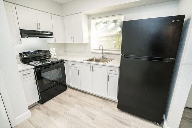 Foto del edificio - 11314 N 52nd St