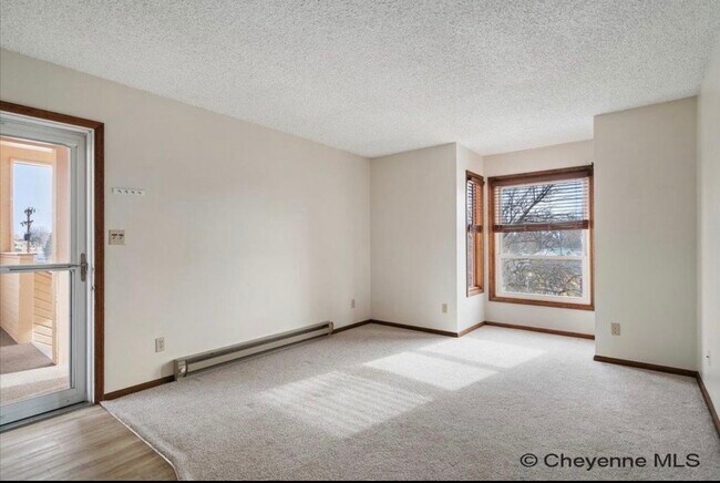 Foto del edificio - 1014 E 25th St