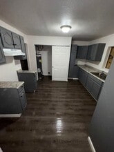 Building Photo - 11 Westwood Dr