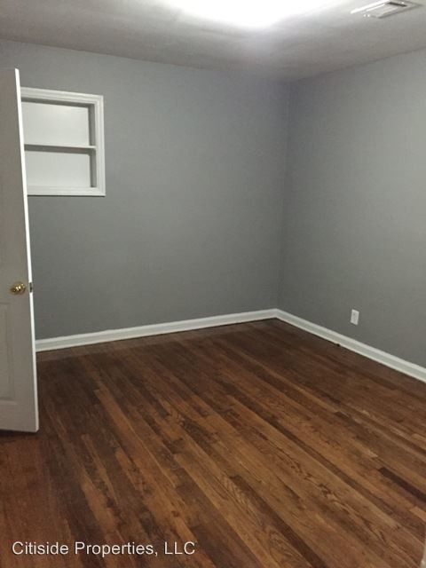 Building Photo - 3 br, 1 bath House - 2699 Ellen Way