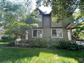 Building Photo - 614 Prescott St
