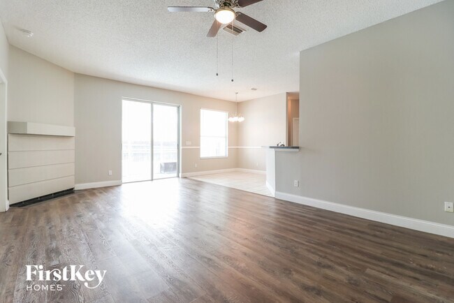 Foto del edificio - 5315 Watson Rd