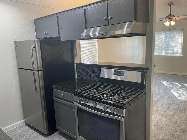 Foto del edificio - 2213 Lanier Dr