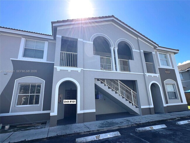 Foto del edificio - 1660 SE 29th St