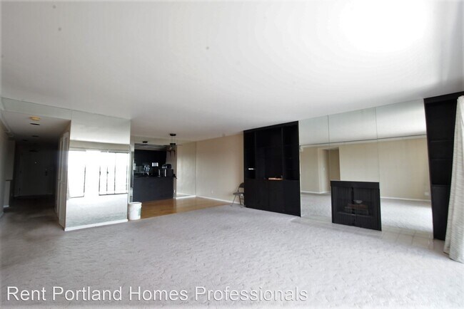 Building Photo - 2 br, 2 bath House - 2309 SW 1st Avenue Un...