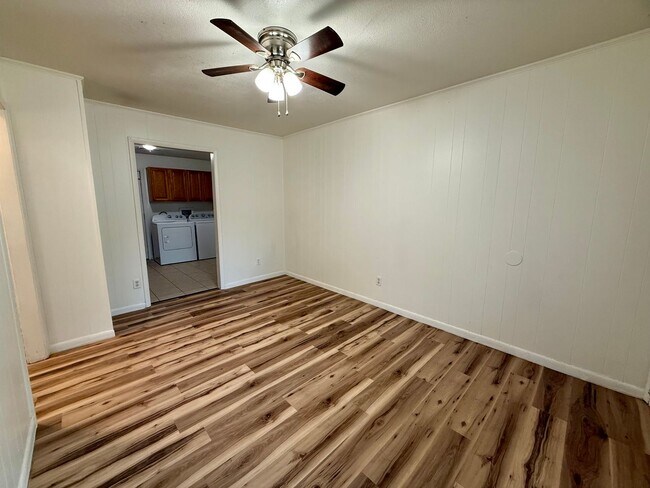Building Photo - 3705 Griffin St