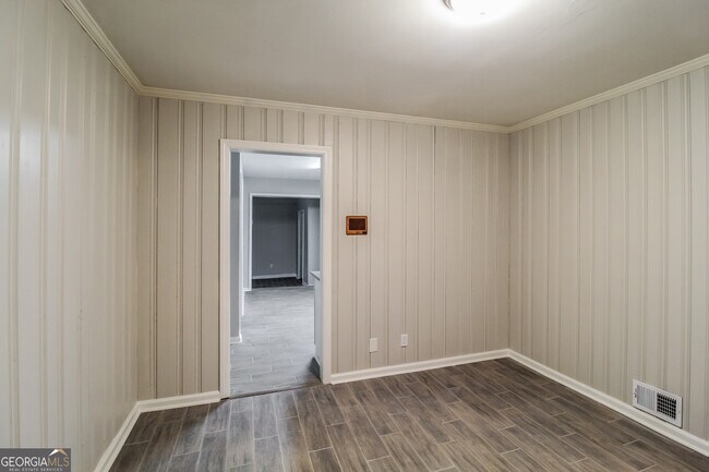 Foto del edificio - 1991 Creekside Ct