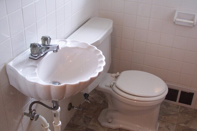 1/2 baño arriba - 48 N Brookwood Way