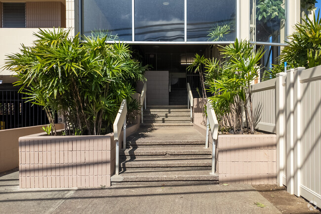 Foto del edificio - 1634 Nuuanu Ave