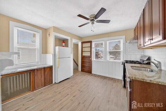 Foto del edificio - 1167 Green St