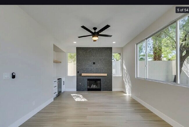 Foto del edificio - 1121 Tourello Ln