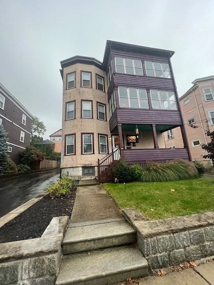 Building Photo - 62 Union St