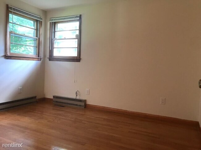 Building Photo - 4 br, 2 bath House - 25 Philson Ct