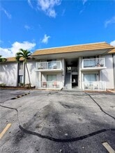 Building Photo - 1830 Maravilla Ave