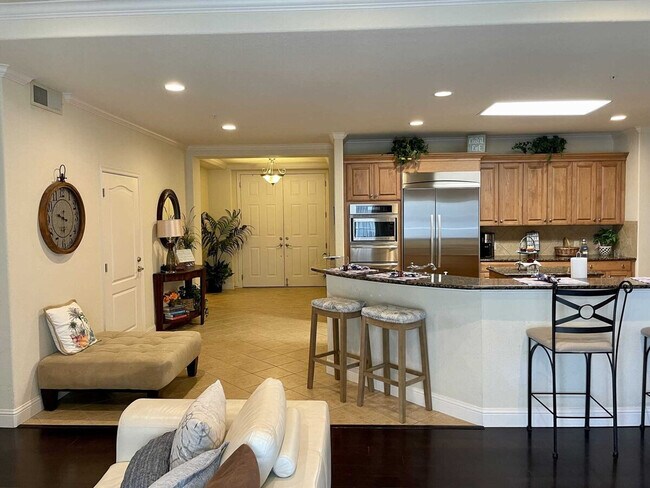 Foto del edificio - 4901 Laguna Blvd