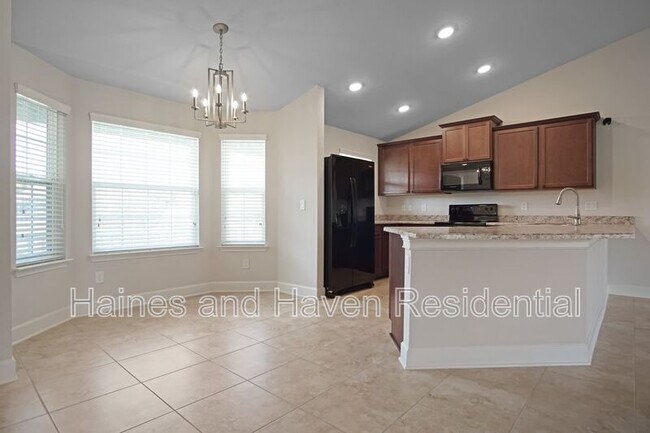 Foto del edificio - 1217 Forest Hill Dr