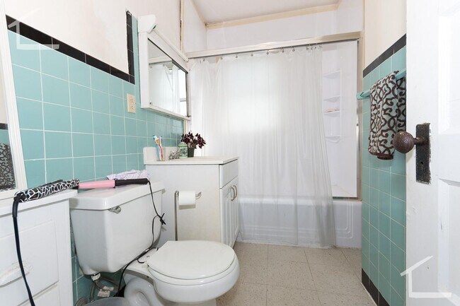 Photo - Bright 3 bedroom House