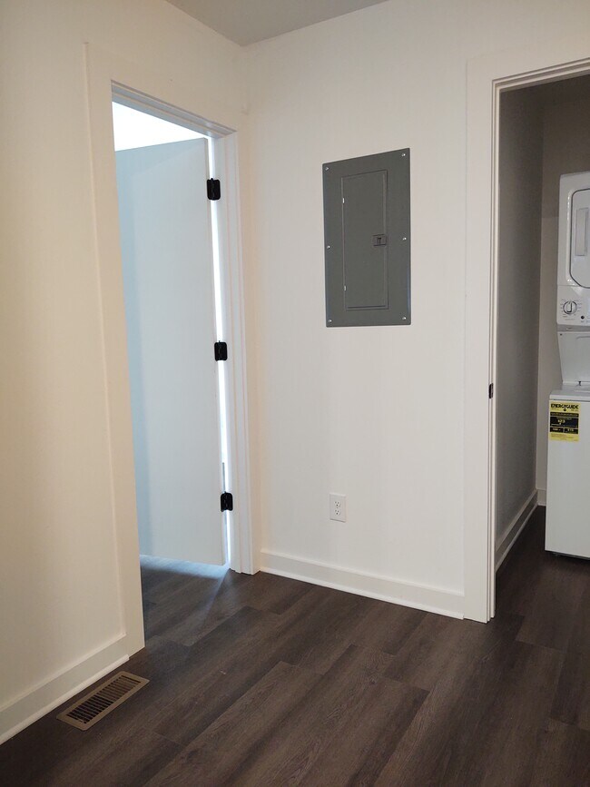 Upstairs hall - 410 E 21st St