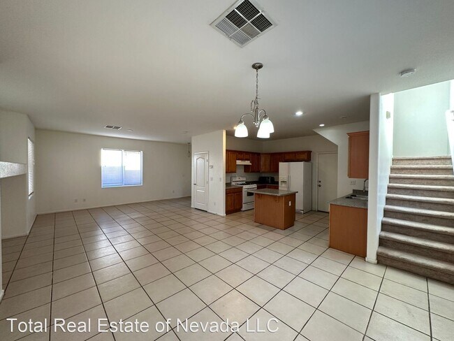 Building Photo - 4 br, 2.5 bath House - 8585 Peaceful Dream...