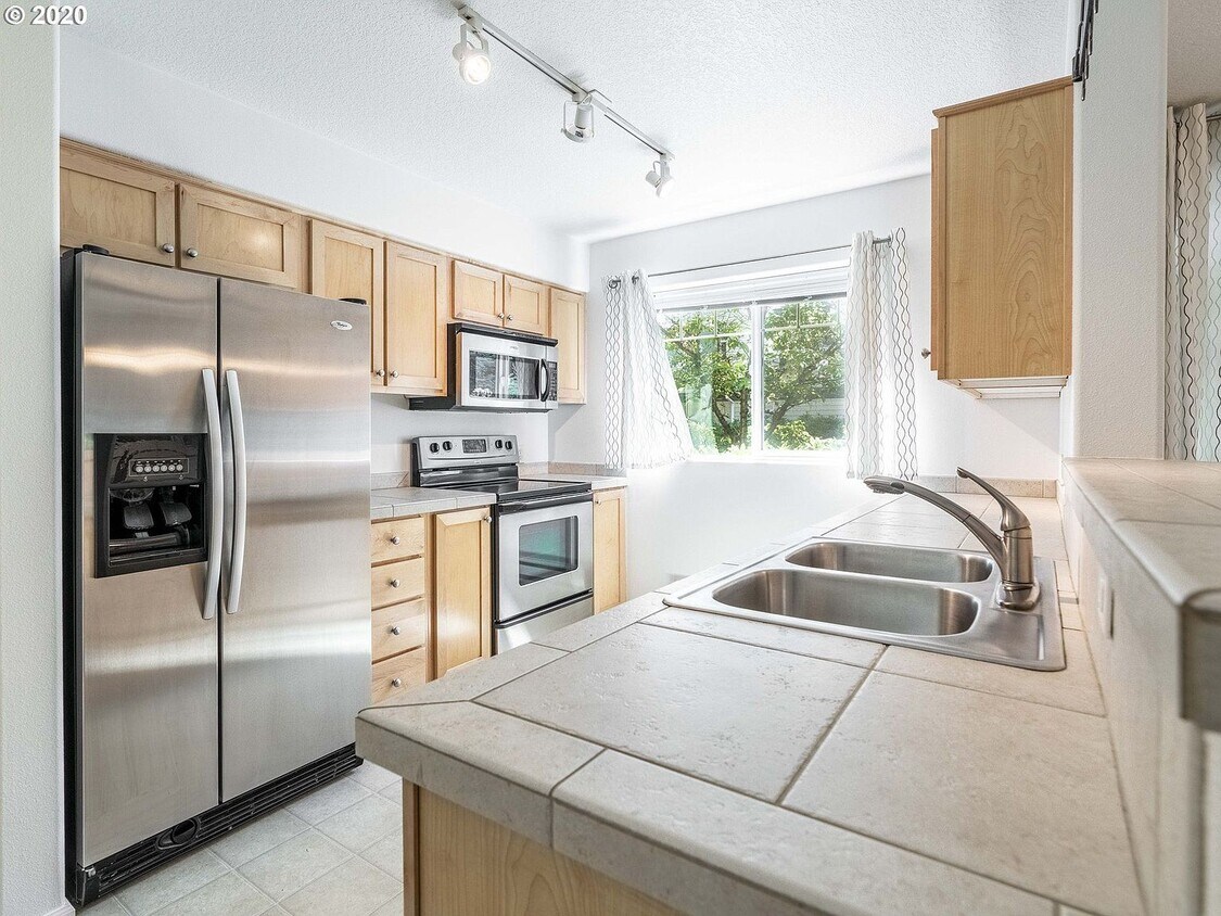 Foto principal - 760 NW 185th Ave