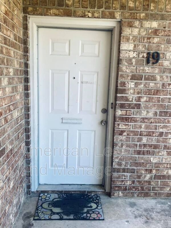 Foto principal - 4115 Crow Rd