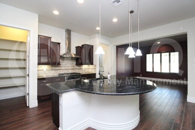 Foto del edificio - 26756 W Piute Ave