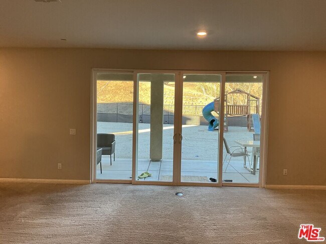 Foto del edificio - 20909 Mountain Gate Dr