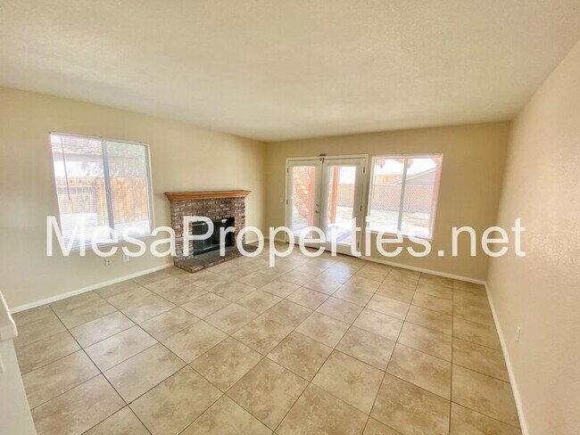 Foto del edificio - 12799 San Juan St