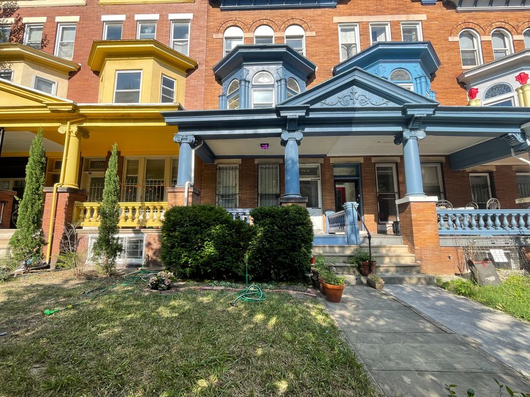 Primary Photo - 2811 N Calvert St