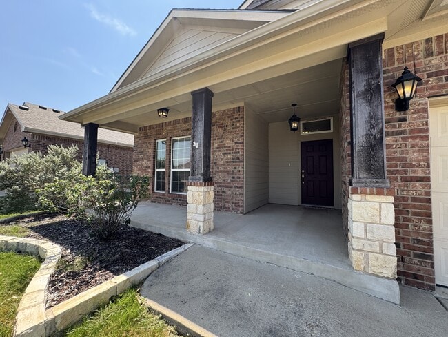 Building Photo - 517 Wedgwood Dr
